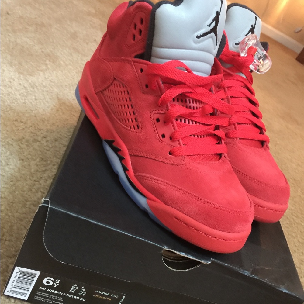 Red Jordan retro 5