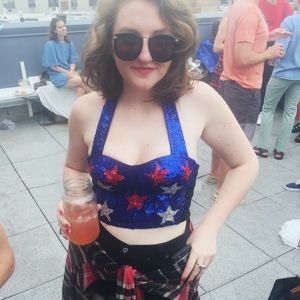 Meet your Posher, Maeve