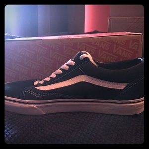 Size 11 Vans black Old Schools