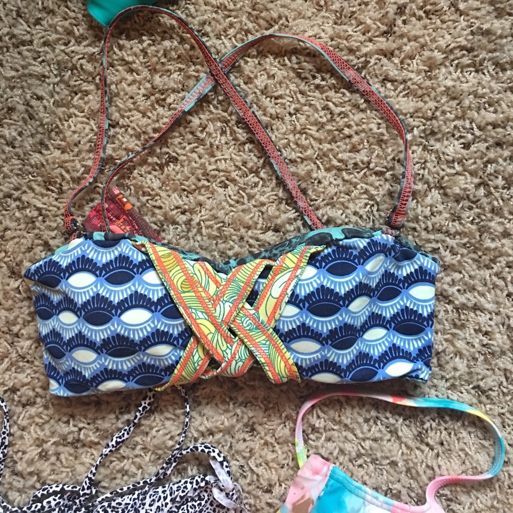 Reversible swim top
