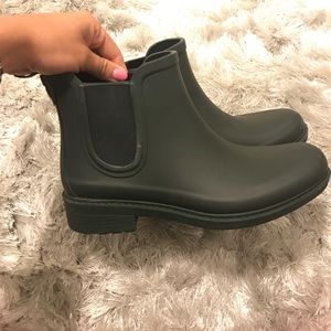 Madewell rain boots