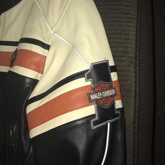 H-D BEAUTIFUL 100 Percent Grain leather