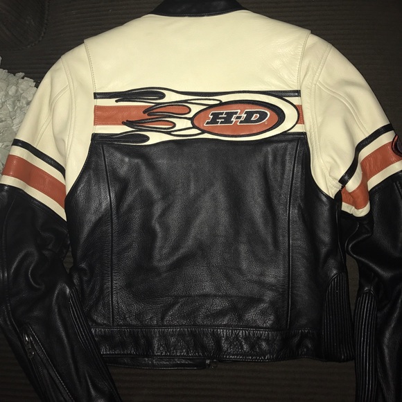 H-D BEAUTIFUL 100 Percent Grain leather