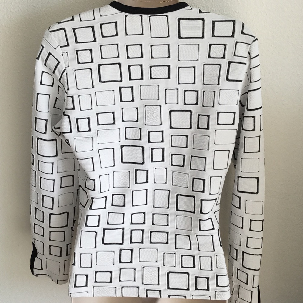 Cache Jacket/Top - Picture 5 of 8