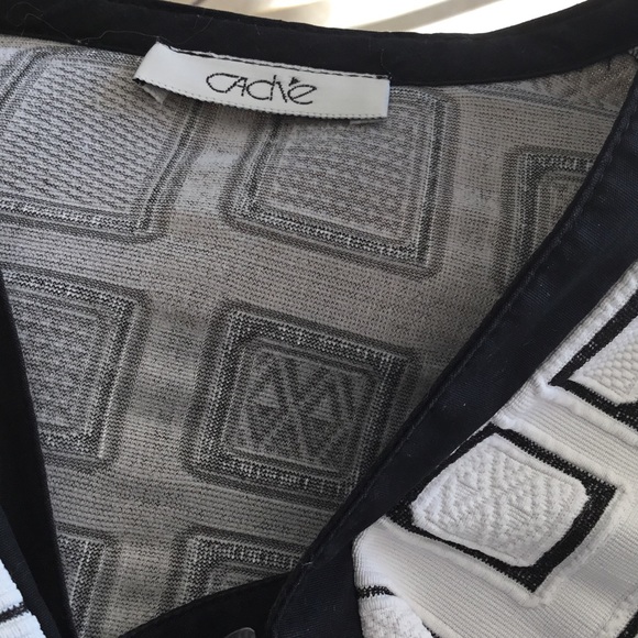 Cache Jacket/Top - Picture 6 of 8