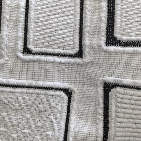 Cache Jacket/Top - Picture 8 of 8