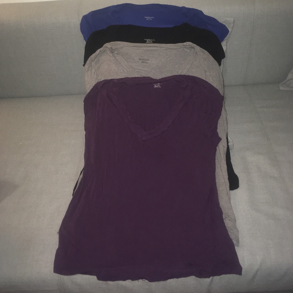 set of 4 XXL V-Neck t-shirts