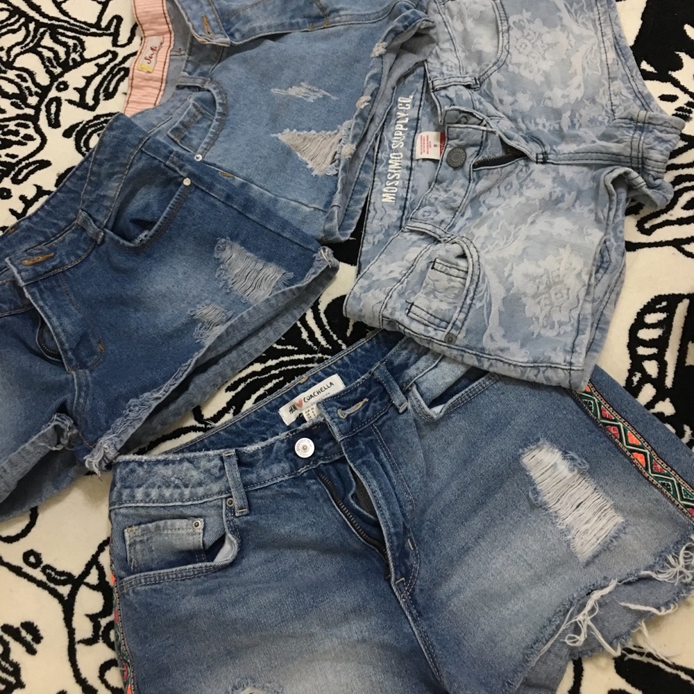 Short jeannnnn !!!! 20$ for 4