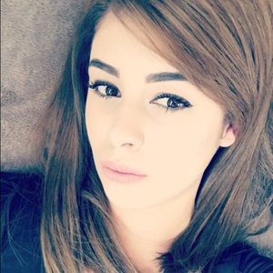 Meet your Posher, Ivonne