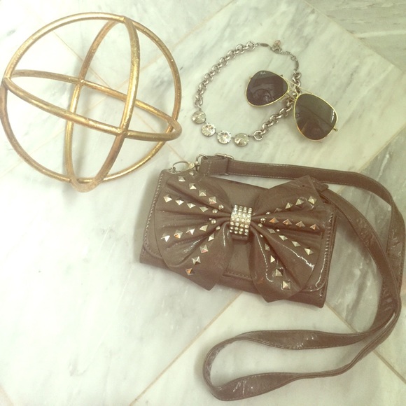 Handbags - Gray satchel
