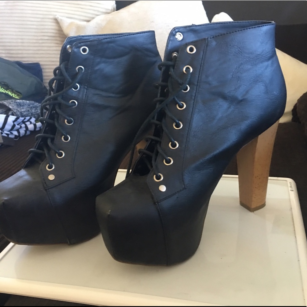 Lace up leather heeled booties