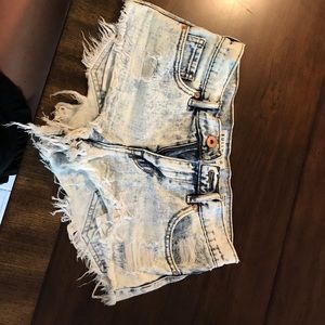 Never been worn Bullhead Pacsun burn out shorts