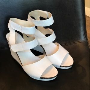 Via Spiga White wedge sandal
