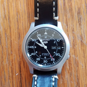 Seiko Men's Seiko 5 Automatic / Mechanical Watch