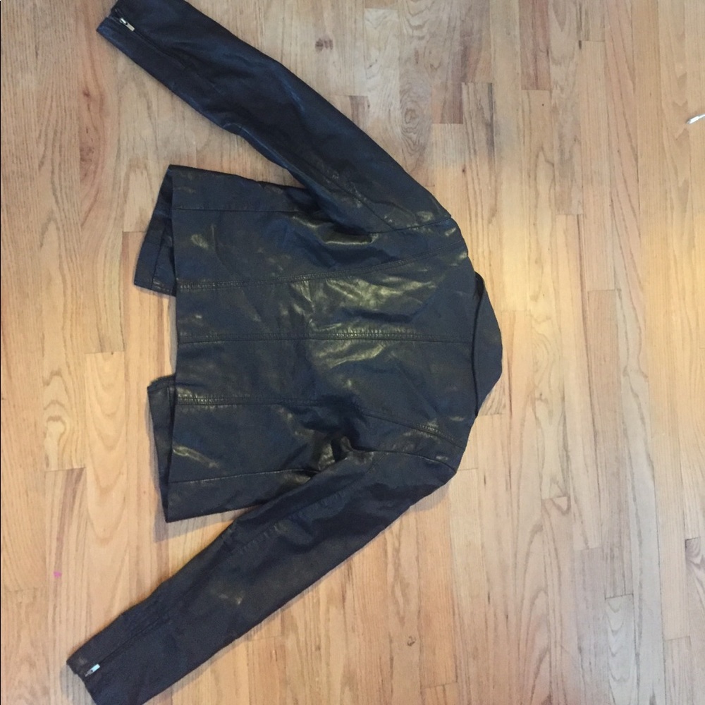 leather jacket - Picture 2 of 2
