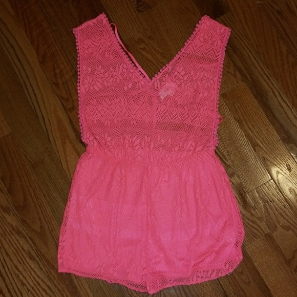 Romper - Picture 1 of 4