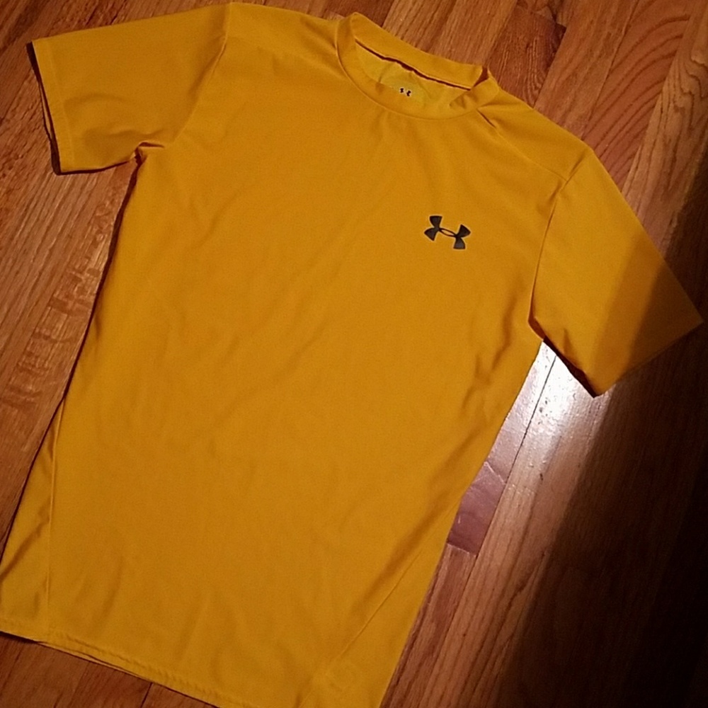Men's UA heat gear compression shirt