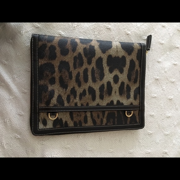 Roberto cavali leopard print IPAD Case w/ strap - Picture 2 of 3