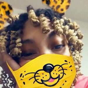 Meet your Posher, Hailey