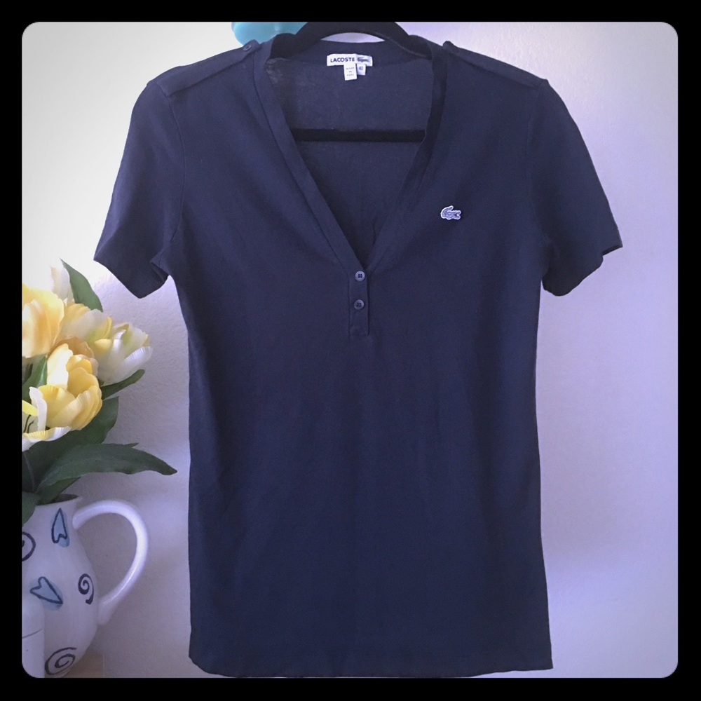 🐊 Lacoste 🐊100% Authentic V-neck 2 buttons 🐊