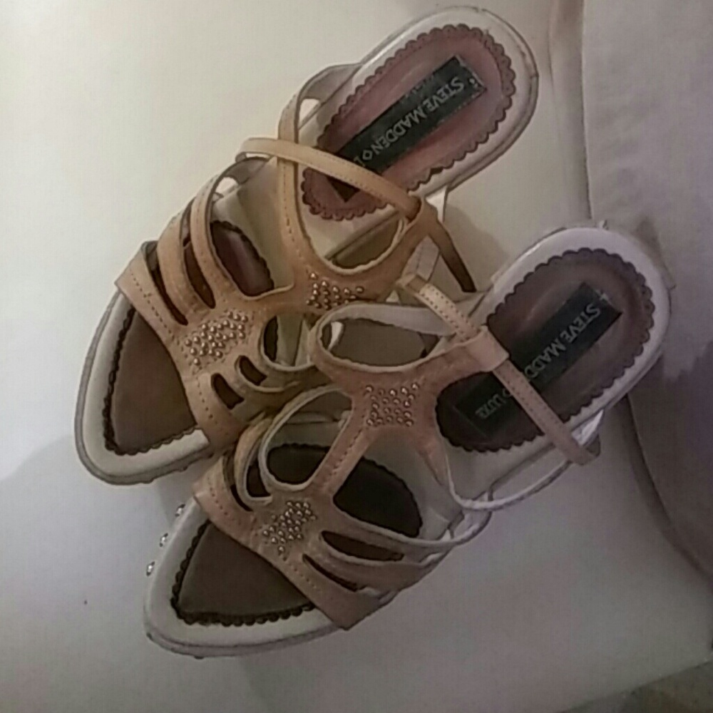 Sandals - Picture 2 of 2