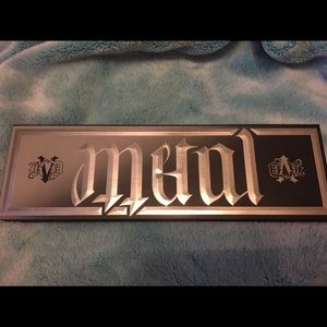 Kat Von D Metal Matte Palette