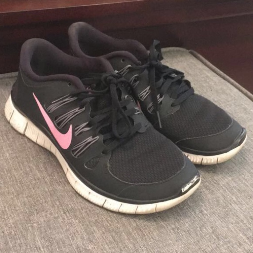 Black Nike Running Shoes