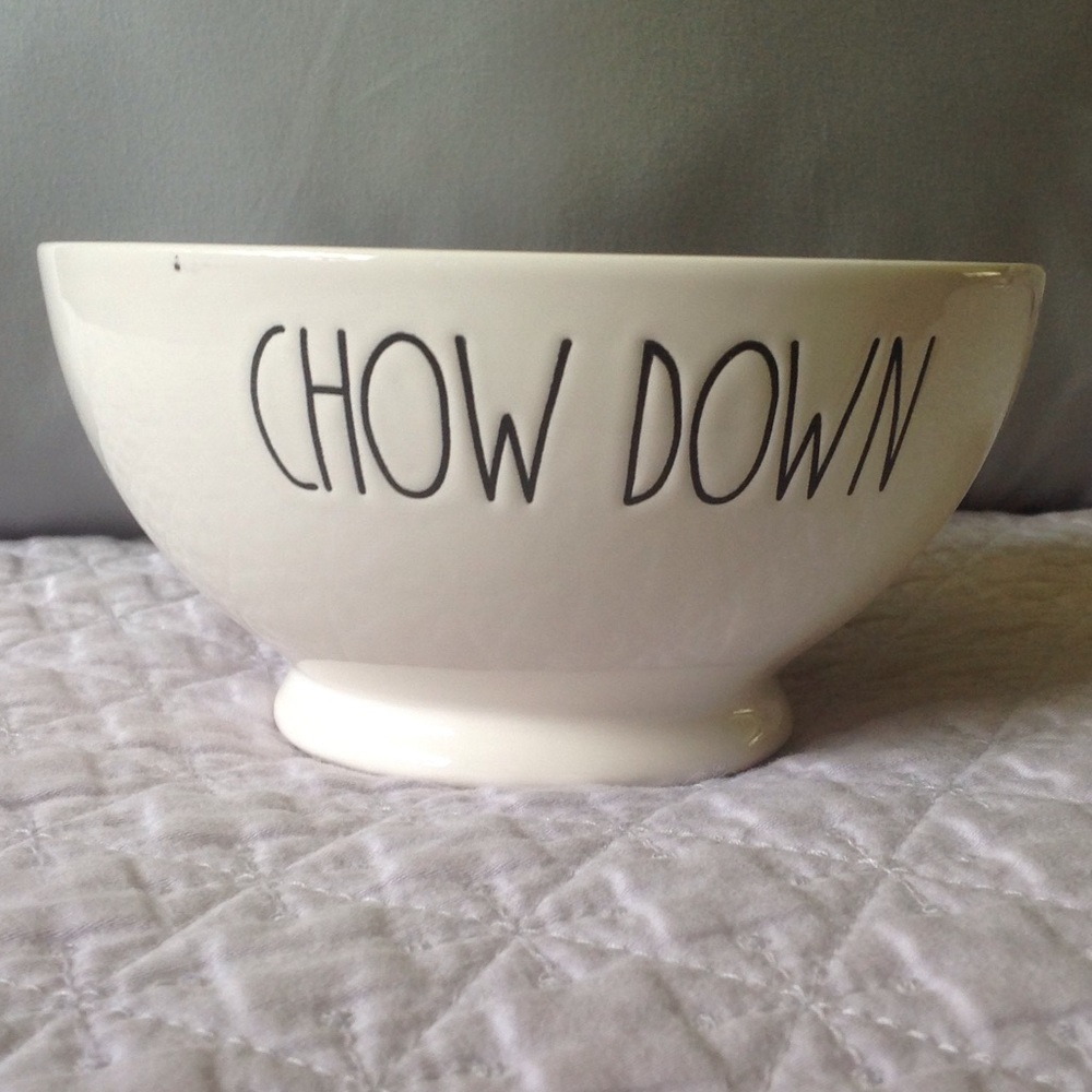Rae Dunn Chow Down Bowl (b)