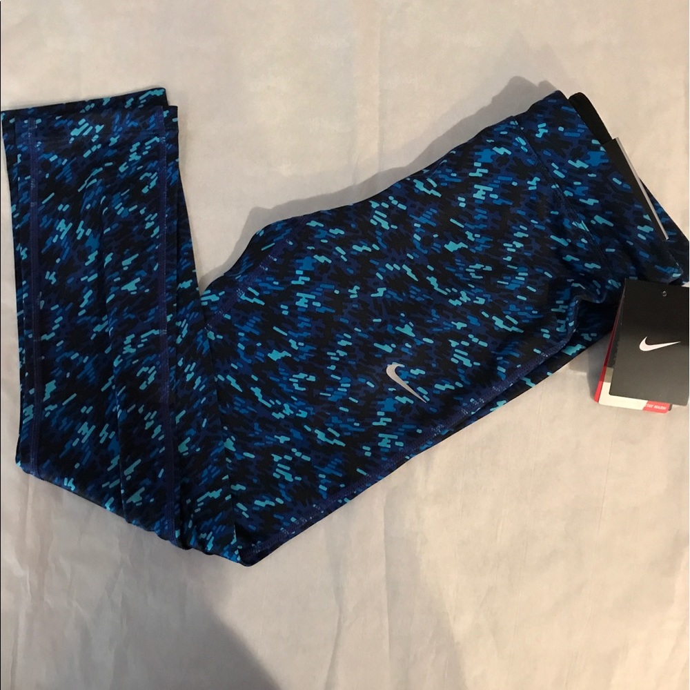Super Cute Dri Fit Nike Essential Tight Fit