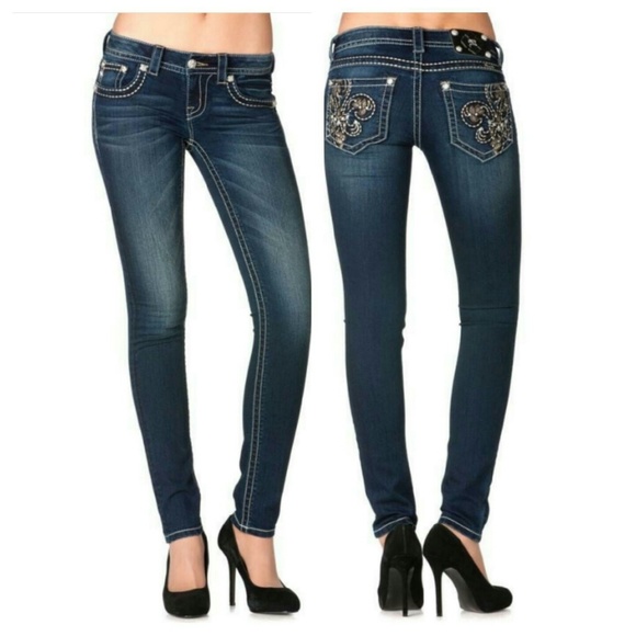 🚫SOLD🚫 Miss Me Jeans - Picture 2 of 4