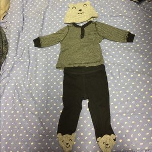 🎉SOLD🎉Baby bear outfit