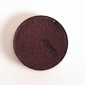 MAC | Velvet Eyeshadow | Beauty Marked | OS