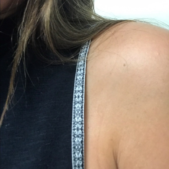 L Roxy black dress - Picture 2 of 4