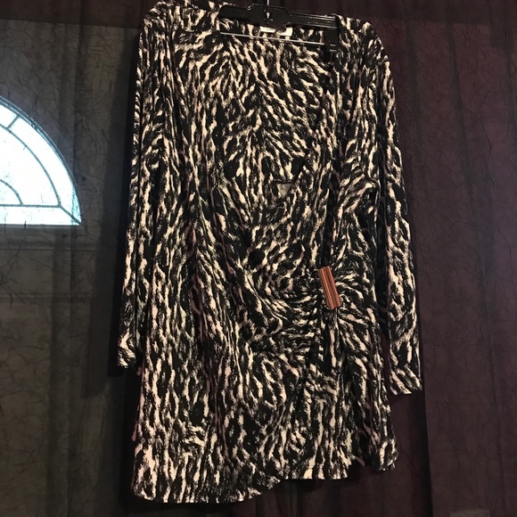 Calvin Klein Dressy Top - Picture 1 of 3