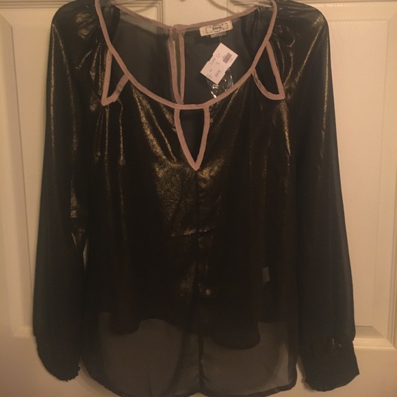 Metallic sheer top - Picture 1 of 3