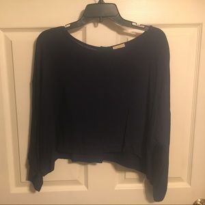Long sleeve crop top