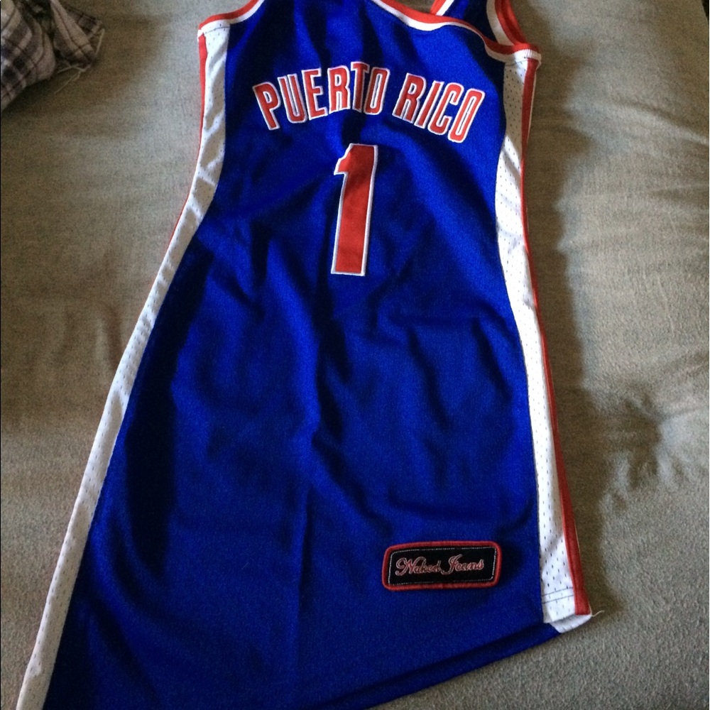 Boricua Puerto Rican parade dress