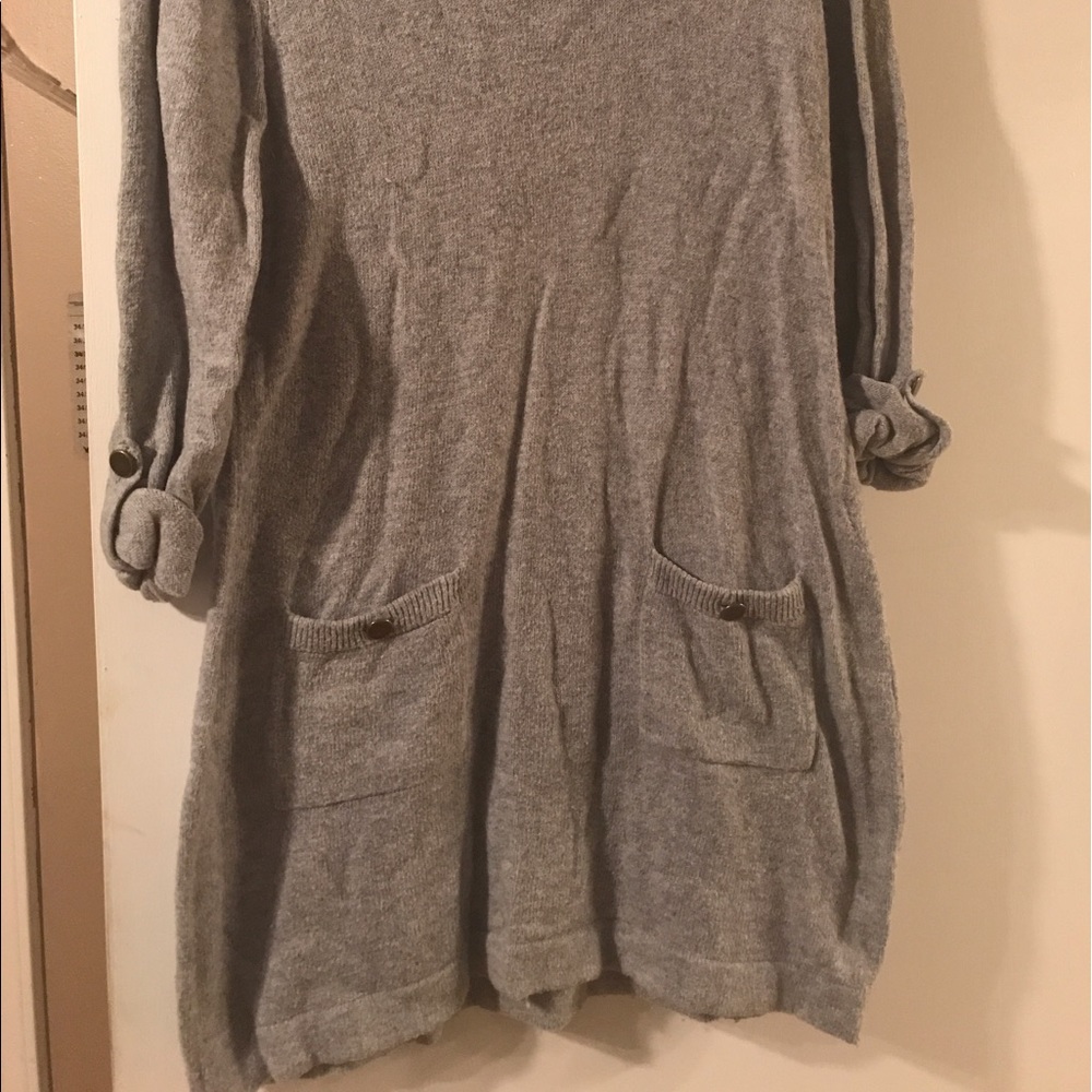 Dress - Picture 2 of 2