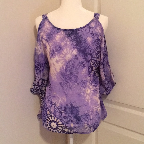 Jessica Simpson Benita Cold Shoulder Blouse Top - Picture 4 of 6