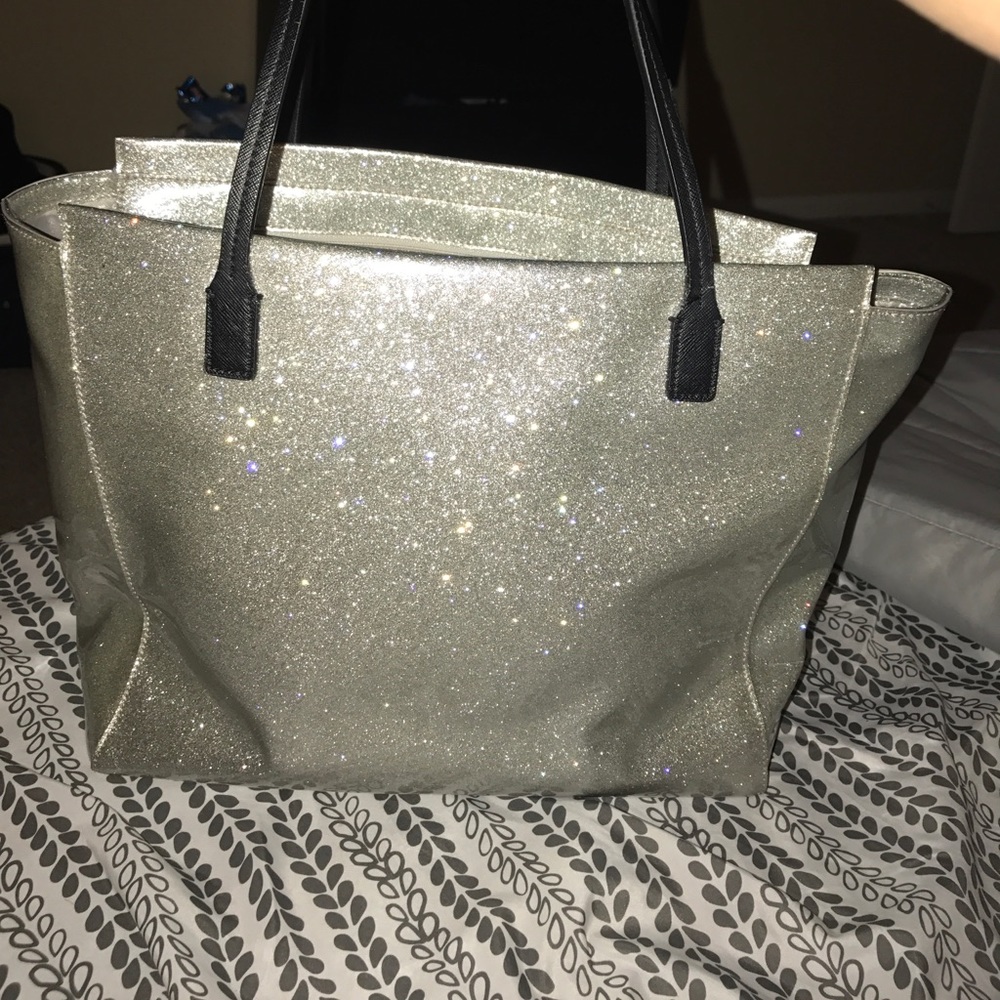 Purse - Picture 2 of 5