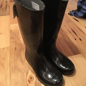 Black Rainboots