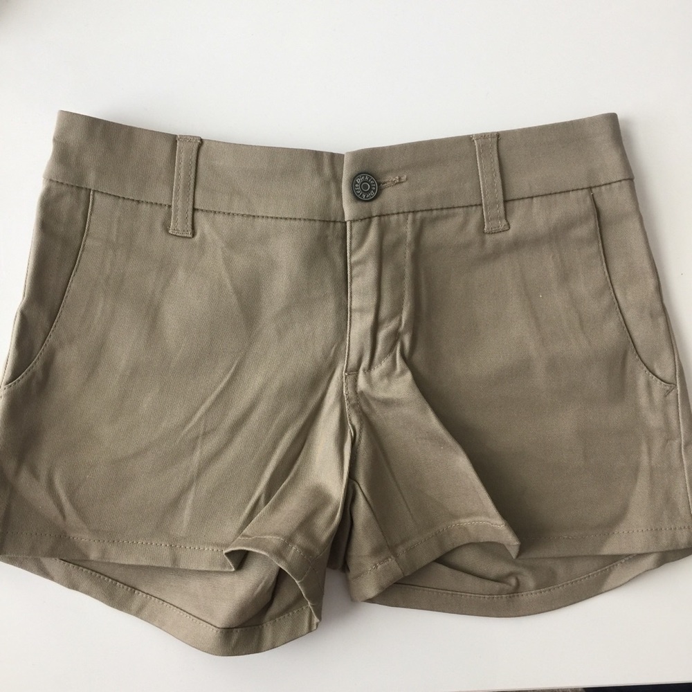 Dickies shorts size 0. Brand new without tags