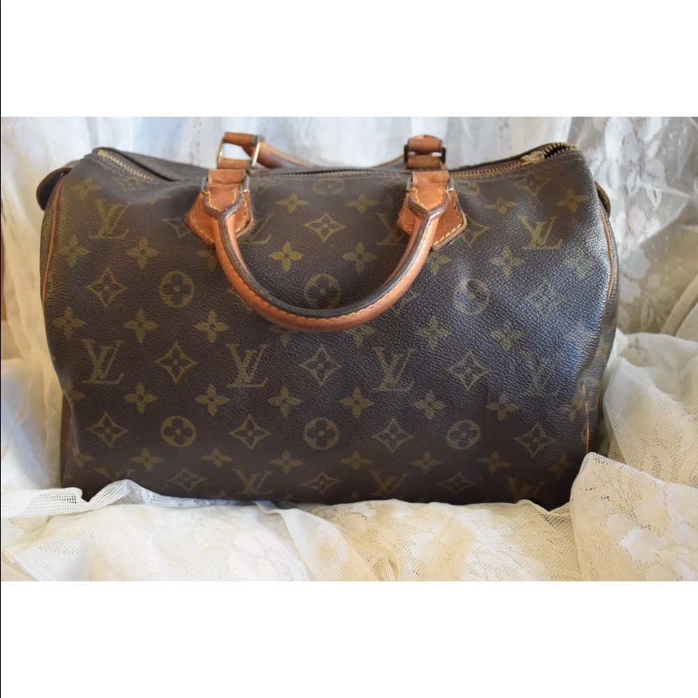 Louie Vuitton authentic bag code # FH0980