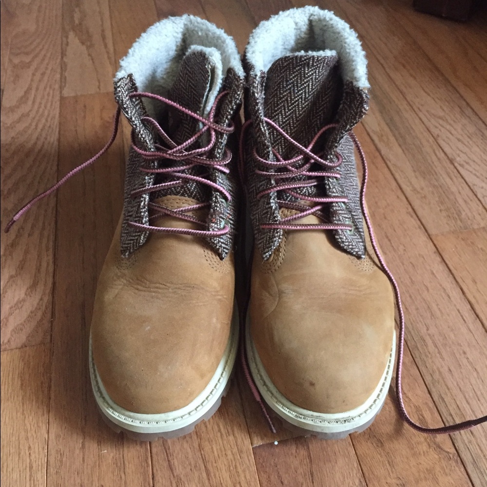 Timberland Winter Boots Size 6 Women / Size 3 kids