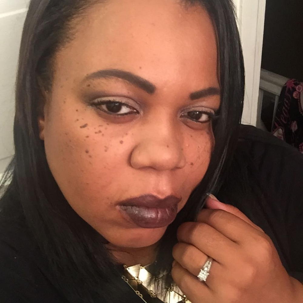 Meet your Posher, Alicia