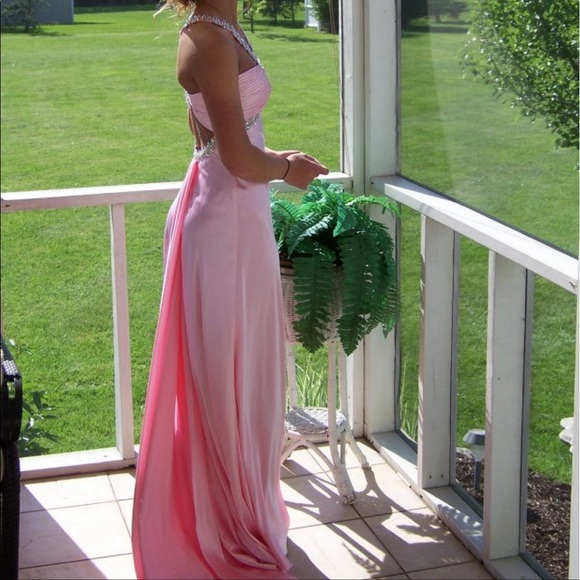 Night moves prom dress! - Picture 1 of 4
