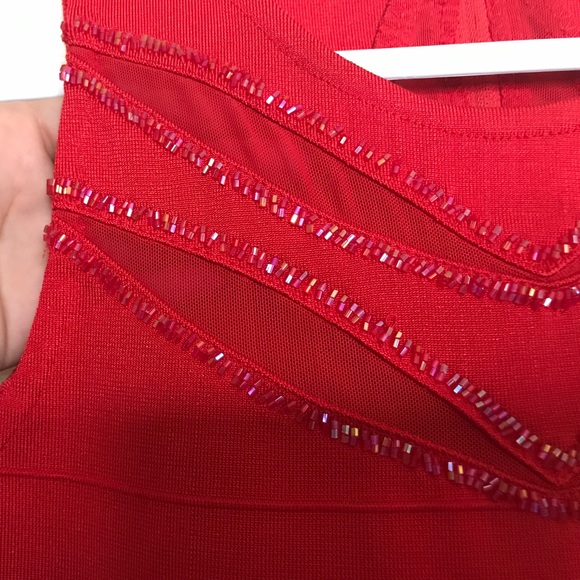 Sleeveless Bodycon Dress - Picture 4 of 4