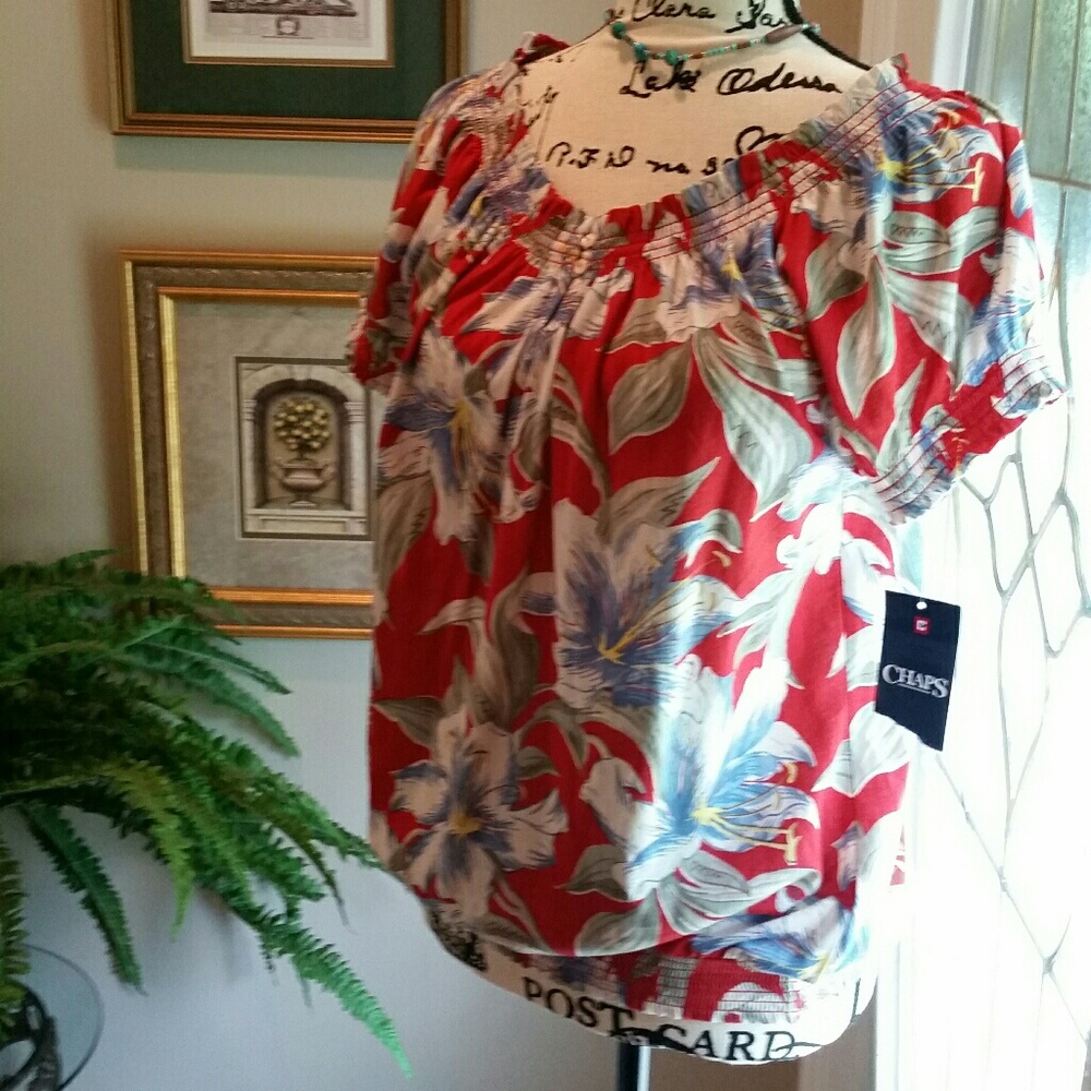 SALE. CHAPS  Hawaiian Print Top w/Smocked Details