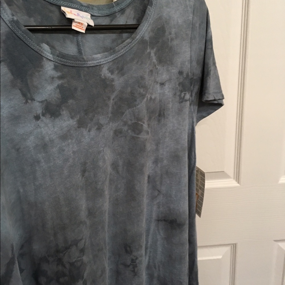 TIE DYE lularoe XS Carly. NWT