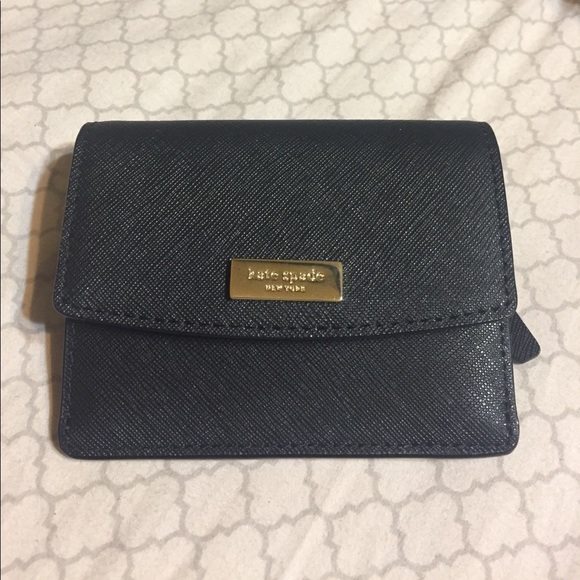 Kate Spade Laurel Way card/coin wallet NWT - Picture 1 of 4